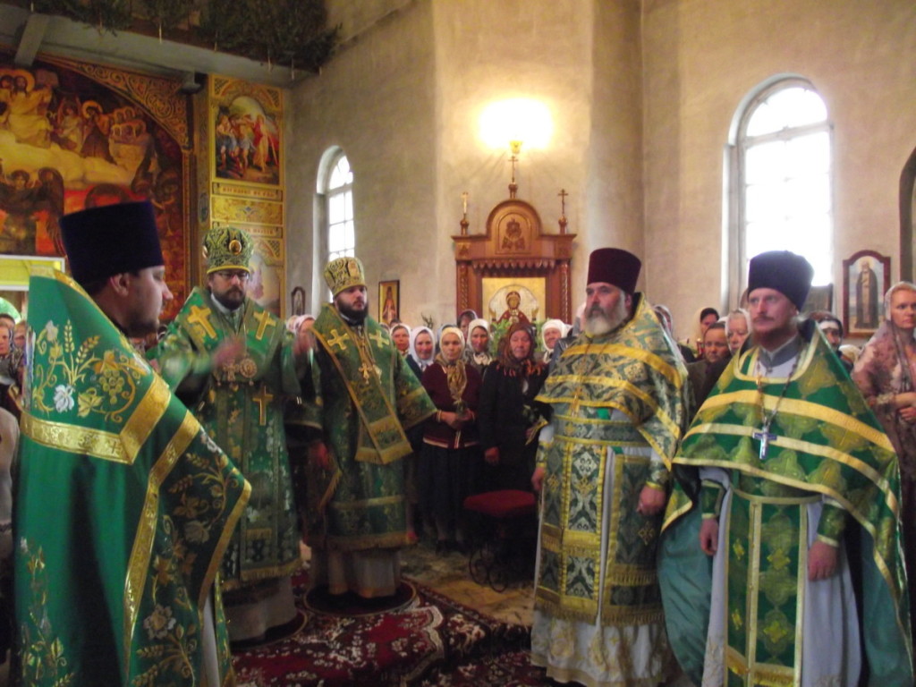 Епископы, духовенство и паства